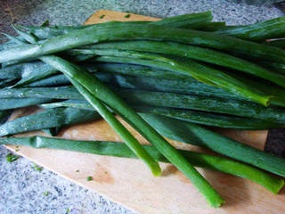 Pickled green onions