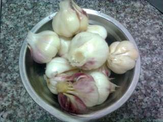 Pickled fresh garlic