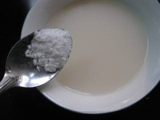 Steamed eggs with milk