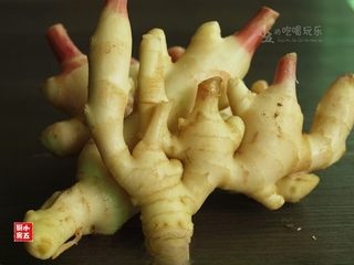 Sweet and Sour Young Ginger: An Appetizer That Warms and Supplements Yang Energy