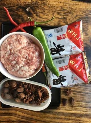 Stir-Fried Meat Sauce (Mixed Sauce Hat)