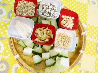Early Autumn Health Nourishing Cool Soup with Winter Melon Exclusive