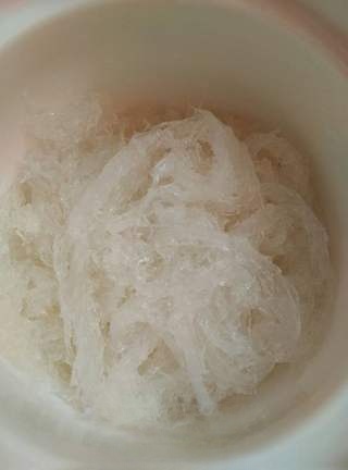 Bird's Nest and Red Date Nourishing Beauty Soup