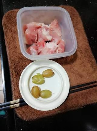 Stone Yellow Skin and Lean Meat Soup