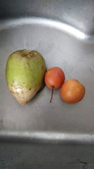Carrot and Red Pear Drink