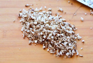 Steamed Minced Meat with Fresh Shrimp and Egg Nest