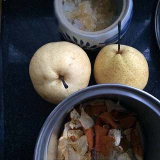 Exclusive Tangerine Peel and Pear Soup
