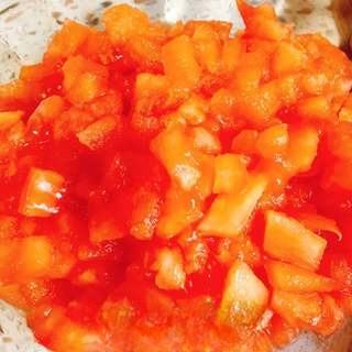 Exclusive Tomato, Seaweed, and Tofu Soup