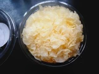 Exclusive Rock Sugar Snow Fungus Soup