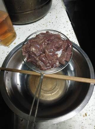 Pork Liver Soup (How to Remove the Gamey Taste of Pork Liver)