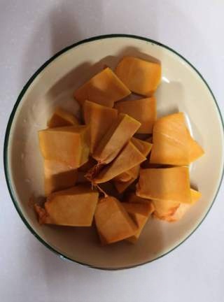 Exclusive Pumpkin and Salted Egg Yolk Thick Soup