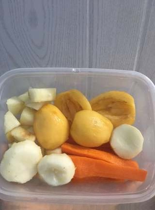 Loquat, Water Chestnut, and Fragrant Pear Soup