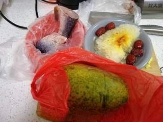 Papaya, Snow Fungus, and Red Date Fish Tail Soup