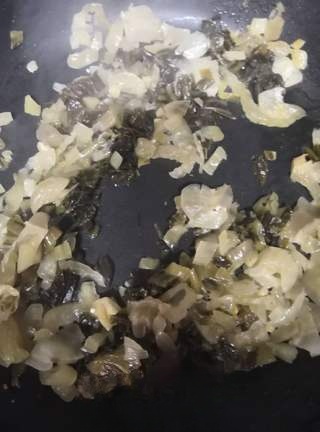 Exclusive Pickled Cabbage and Grass Carp Head Soup