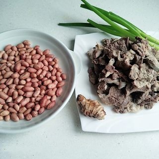 Peanut Pork Lung Soup