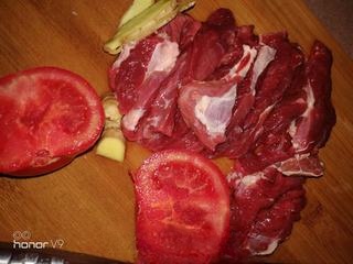 Exclusive Beef, Tomato, and Kelp Soup