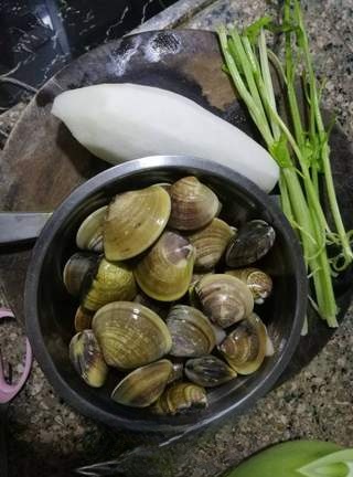 Clam and Radish Soup