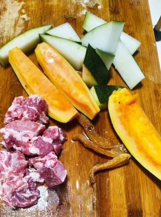 Winter Melon, Papaya, and Pork Bone Soup