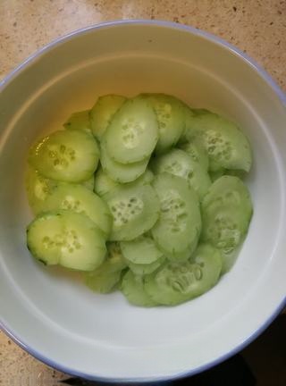 Cucumber and Century Egg Soup You Can Make Without Learning