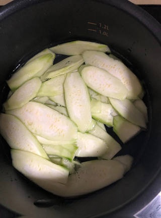 Luffa and Egg Soup First Release