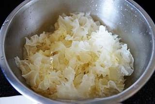 Tremella and Apple Appetizer Soup First Release