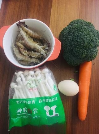 Broccoli, Carrot, Mushroom, and Shrimp Soup