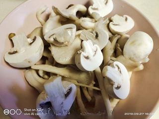 Exclusive Chicken and Mushroom Fresh Soup