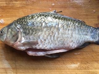 Crucian Carp and Shredded White Radish Soup