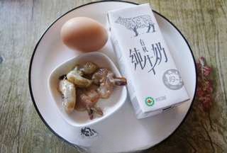 First release of steamed egg custard with milk and shrimp