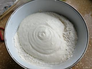 Exclusive Yogurt Silver Thread Rolls