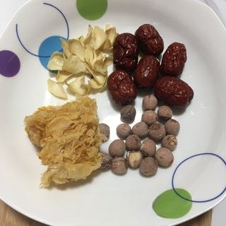 Exclusive Red Date, Lotus Seed, and White Fungus Soup