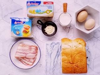 Cheese Thick Omelette Sandwich