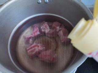 Exclusive Dragon Bone Stewed with White Radish