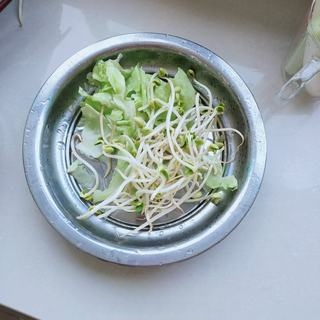 Exclusive Oil-Splashed Hand-Shaved Noodles