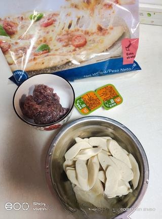 Exclusive Beef and Ham Pizza
