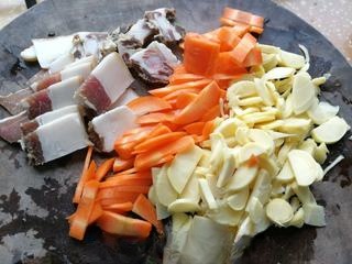 Stir-fried Rice Cakes with Preserved Pork, Mustard Greens, and Winter Bamboo Shoots – Exclusive