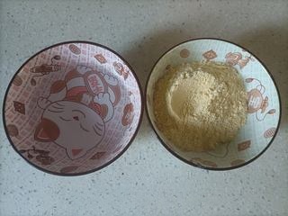 Exclusive Cornmeal Sesame Cake