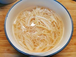 Sour and spicy to whet the appetite, low-fat delicacy ~ Cold Dressed Beef Tripe
