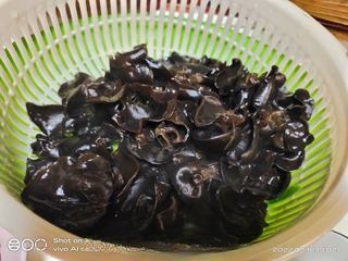 Celery Mixed with Wood Ear and Eggs Exclusive