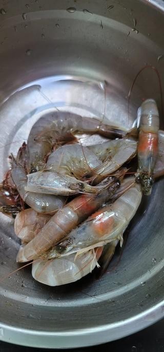 Exclusive Cucumber and Black Fungus Mixed with Prawns