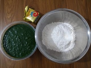 Mugwort bread