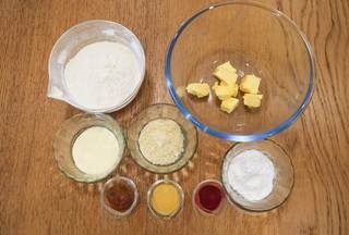 Crispy and fragrant daisy cookies with 0 additives