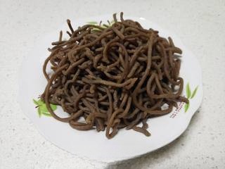 Stir-fried Garlic Sprouts with Sweet Potato Heluo Noodles