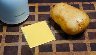 Baby complementary food: cheese mashed potatoes