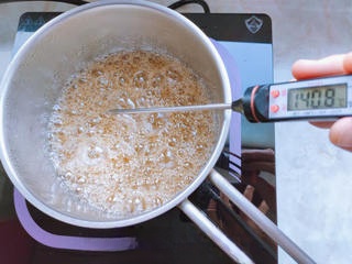 How to make Jiao Ka Zi honeycomb toffee, the method of making honeycomb toffee