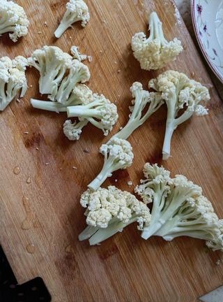 Asparagus and cauliflower in green and white exclusive combination