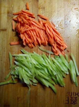 Carrot Mixed with Lettuce - Exclusive