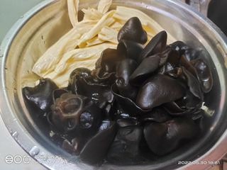 Wood Ear Mushrooms with Fermented Tofu Mixed with Cucumber - Exclusive