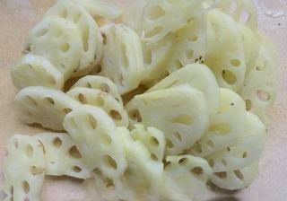 Exclusive Lotus Root with Chopped Garlic and Chili Peppers