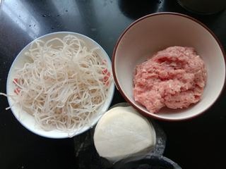 Exclusive Pork and Vermicelli Pan-Fried Bun